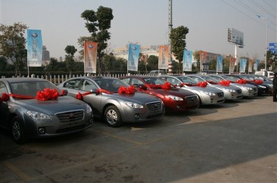 一汽奔腾陪您度过一个愉快的圣诞——嘉兴千骏圣诞购车特别活动